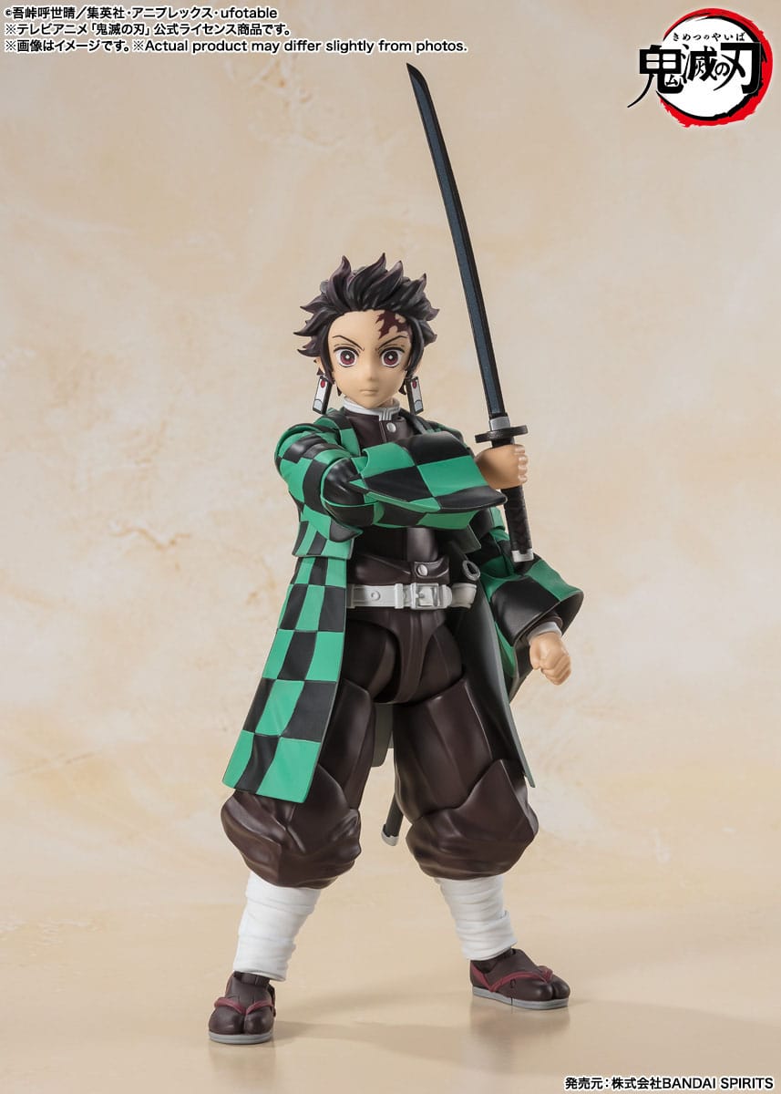 Bandai S.H. Figuarts Demon Slayer - Kimetsu no Yaiba Tanjiro Kamado Action Figur (14 cm)