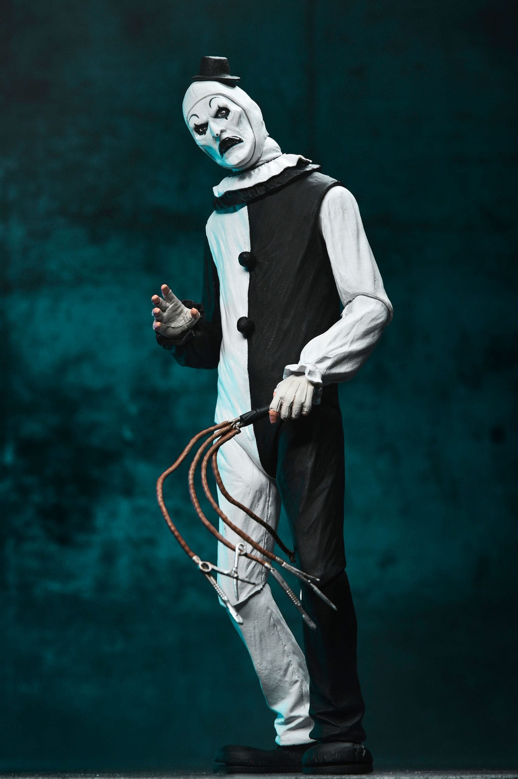NECA Terrifier - Ultimate Art the Clown Action Figure (17 cm)