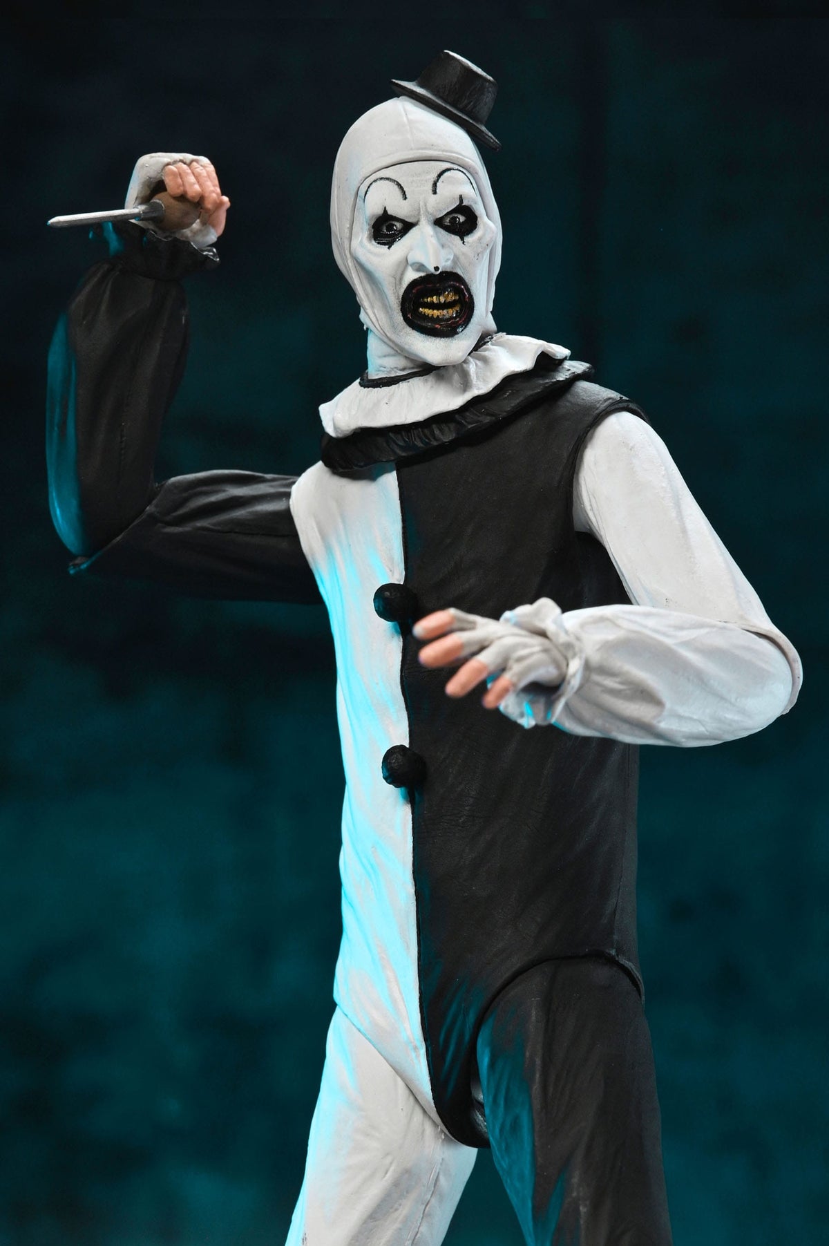 NECA Terrifier - Ultimate Art the Clown Action Figure (17 cm)