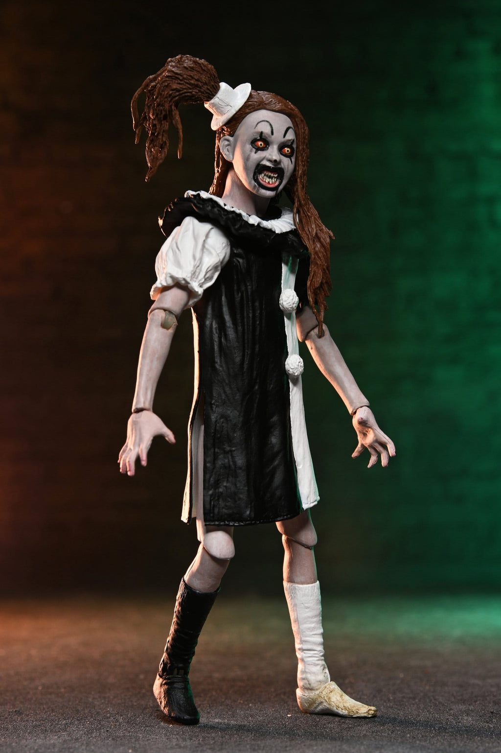 NECA Terrifier 2 - Ultimate Art the Clown & Little Pale Girl 2-Pack (18 cm)