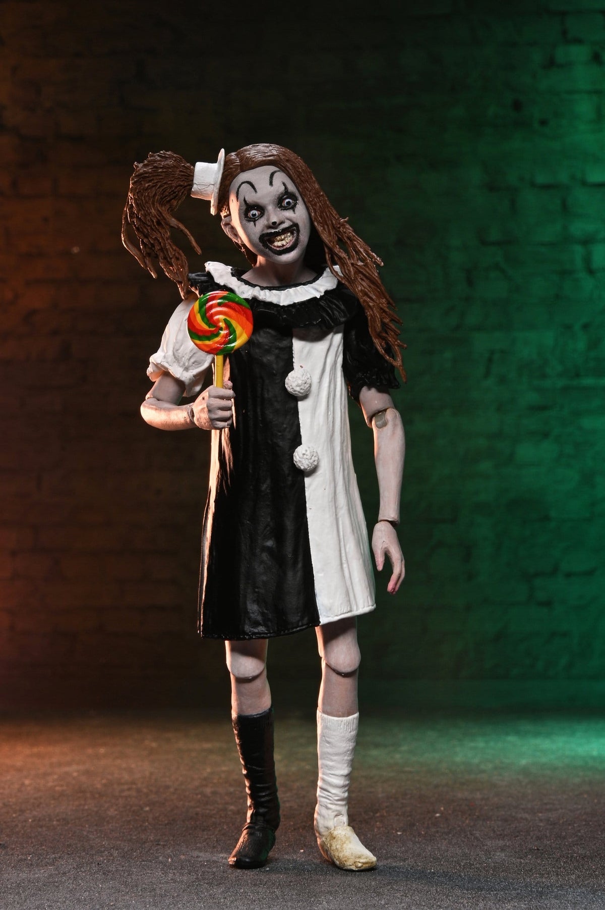 NECA Terrifier 2 - Ultimate Art the Clown & Little Pale Girl 2-Pack (18 cm)
