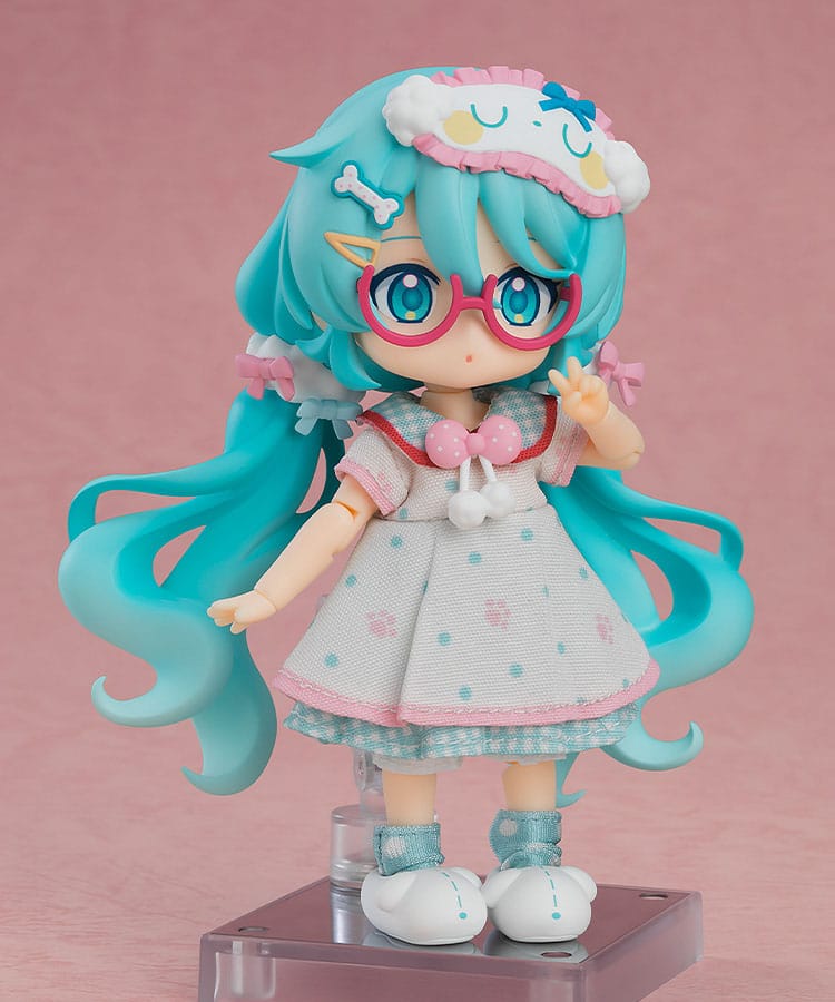 Good Smile Company Nendoroid Doll Hatsune Miku - Character Vocal Series 01: Loungewear Outfit Ver. (10 cm)